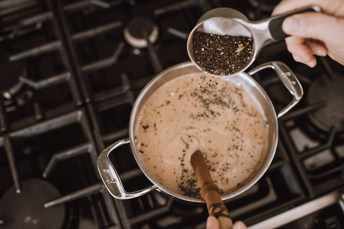 Chai Box with black tea and whole chai spices